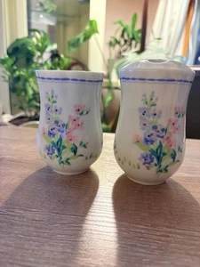 Laura Ashley Home Flowers Kosmetikbecher und Zahnbürstenhalter Pastell Floral - Bild 1 von 22