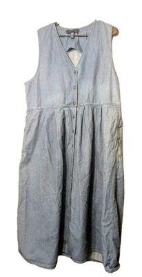 Платье женское Karen Scott среднее синее джинсовое с цветочной вышивкой плиссированное на пуговицах - Изображение 1 из 4