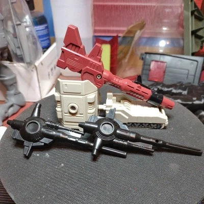 Transformers Metroplex Parts / Accessories (G1 Vintage) [Hasbro 1986] - Image 1 of 4