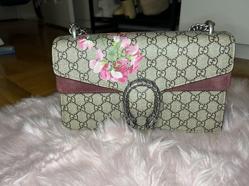 Piccola borsa a tracolla Dioniso Gucci beige rosa GG Supreme Blooms rivestita in tela