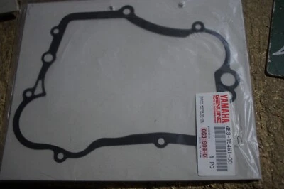 YAMAHA GENUINE YZ80 YZ85  CLUTCH COVER GASKET 4ES-15461-00  NOS - Image 1 of 2