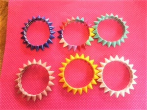 Braccialetti Spike colorati - Foto 1 di 10