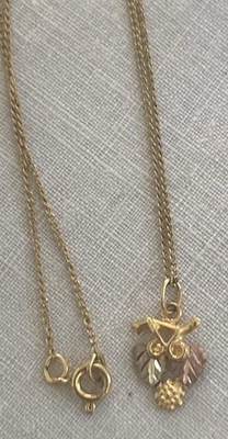 Landstroms Black Hills 10K Tricolor Gold Grape Leaves Pendant Necklace 18” - Image 1 of 4