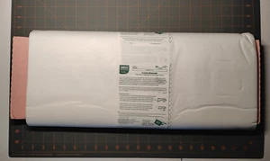Pellon - Interfacing - Fusible Midweight - White - 20" - By the Yard - Picture 1 of 2