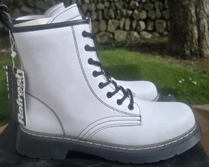 Refresh (170313) White And Black Faux Leather Combat Boots UK6.5 Brand New Boxed - Picture 1 of 6