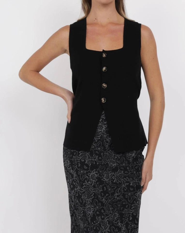 Chaleco tejido Sage The Label Myra botón delantero negro Foto 1 de 1