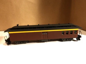 HO Roundhouse 50' Undecorated Combination Car Assembled, Conductor, Used - Picture 1 of 6