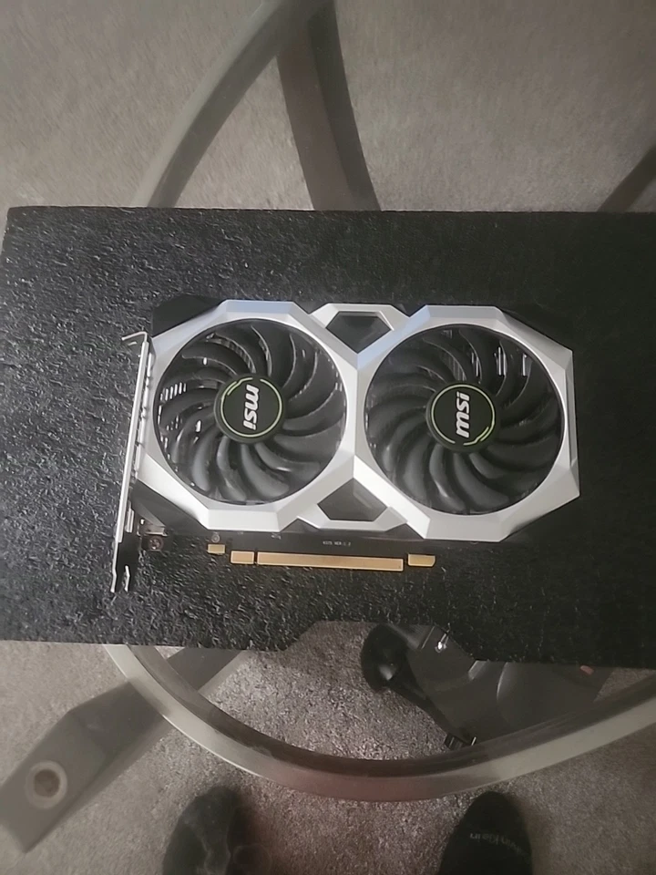 Tarjeta de gráficos MSI NVIDIA GeForce GTX 1660 Ti 6 GB GDDR6 Foto 1 de 4