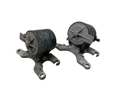 2022 JEEP WAGONEER WS LEFT &RIGHT BODY VIBRATION DAMPER MOUNT SET (2) 68401913AA - Image 1 of 4