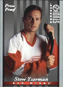 1997-98 (RED WINGS) Studio Press Proofs Silver #10 Steve Yzerman /1000