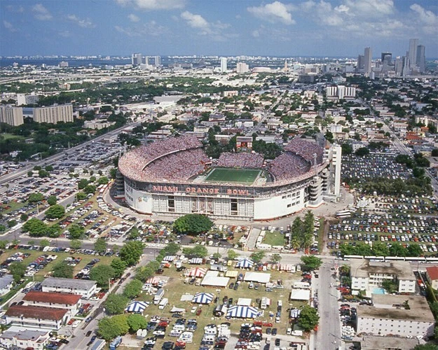 College Venue ORANGE BOWL Glossy 8x10 Photo Stadium Print Aerial View - Image 1 of 1
