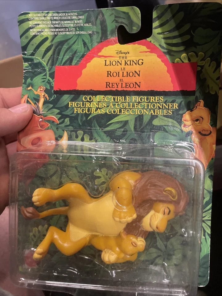 Figura coleccionable vintage del Rey León Foto 1 de 2