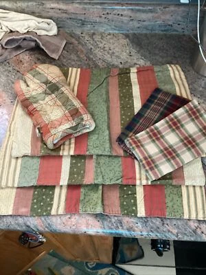 6 PCS PARK DESIGNS LOT COUNTRY NAPKINS Placemats Hotpad Mitt PLAID PRE-OWNED - Image 1 of 4