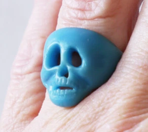 Totenkopf Wachsausschmelz Feinguss Fingerring Wachsform, Gr. 6,5-6,75 - Bild 1 von 5