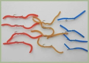 Moscas de pesca de gusano, 12 gusanos retorcidos, talla 10 azul, rojo, moscas de pesca de tierra - Imagen 1 de 4