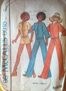 Tuta vintage anni '70 McCalls motivo da cucito 2 lunghezze con maniche in kimono taglia 14 - Foto 1 di 2