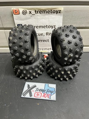 Neumáticos de camión vintage Pro-Lone PROLINE DIRT PAW espiga cuadrada STUDDED 2,2" DC 4,3 Foto 1 de 4