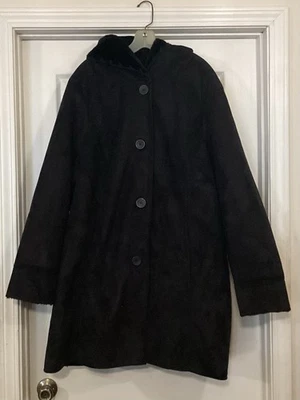 Casaco feminino denim & Company 3X pele de camurça sintética com capuz botão quente frontal - Imagem 1 de 4