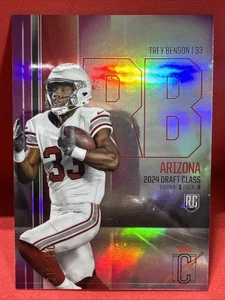 2025 Topps Signature Class Magenta💥Trey Benson Rc💥#RCV-2 🏈Cardinals #218/250 - Foto 1 di 3