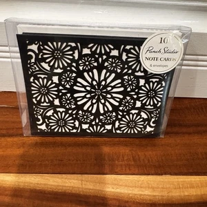 PUNCH STUDIO 10 BOXED NOTE CARDS ENVELOPE BLACK WHITE LASER CUT NEW - Picture 1 of 4