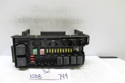 Dodge Durango Aspen 2007-2009 caja de fusibles unidad de relé 04692097AC módulo 744 10D8-B1 Foto 1 de 4