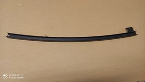 Riel guía trasero derecho original VW Golf 1 / jetta 1 171837412b - Imagen 1 de 1