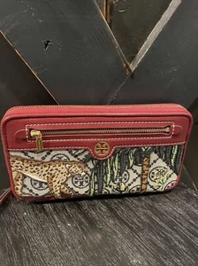 Portafoglio Continentale Tory Burch T Monogram Jacquard Ricamato Multicolore Nuovo con etichette - Foto 1 di 6