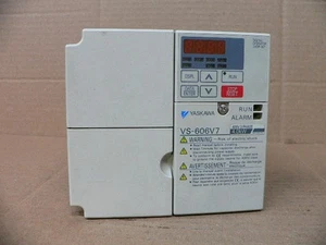 Yaskawa Model Cimr-V7cc44p0 5PS, 460V AC Drive - Bild 1 von 3