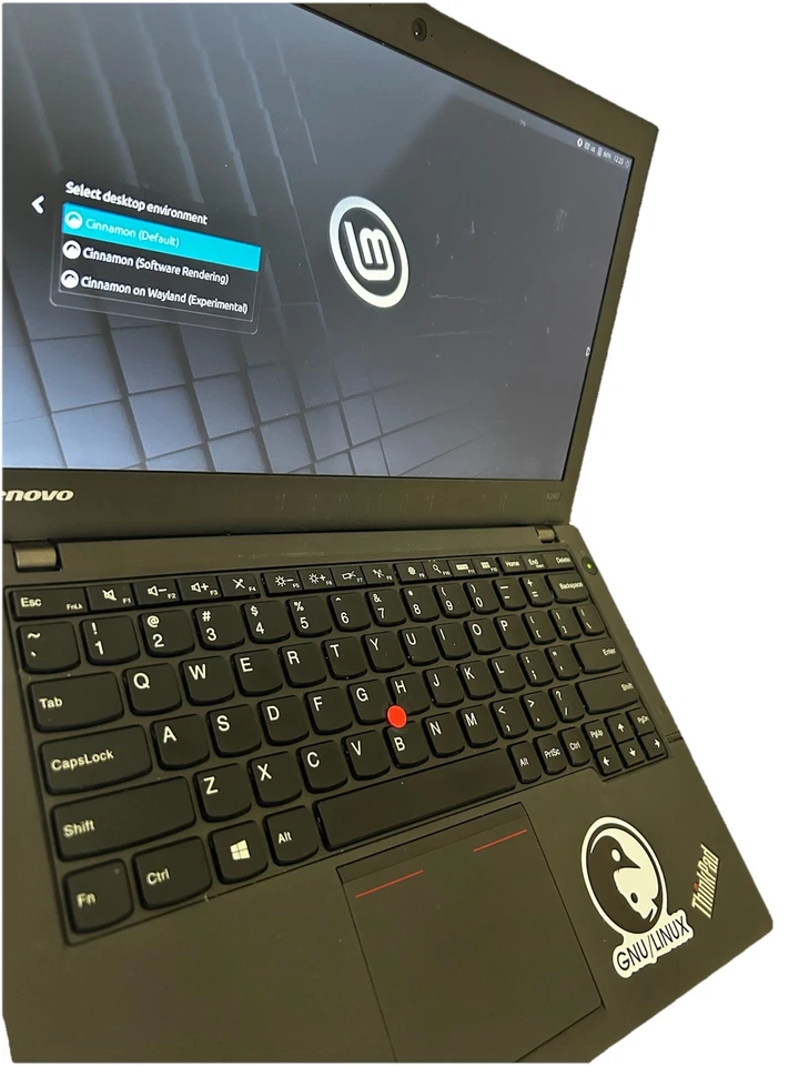 联想 ThinkPad X240 工作站 8GB RAM 256GB 硬盘 二手 - Linux 完好 22.2 — 第 1/4 张图片