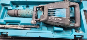Makita HM1214C Demolition Hammer 120v-ac 950-1900rpm W/ BITS Breaker - Picture 1 of 5
