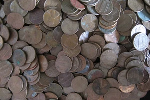 6 LBS $9.00 Face Value Lot Of 95% Copper UNSEARCHED Lincoln Cent USA Pennies - Picture 1 of 1