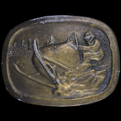 Motos de Nieve Motos de Nieve Regalo Motos de Nieve Deportes de Invierno Años 70 Nuevo de Colección Hebilla de Cinturón Foto 1 de 2