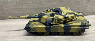 Henlong Vintage RC WWII Battle Tank 1/24 Scale Incomplete - Untested - Image 1 of 4