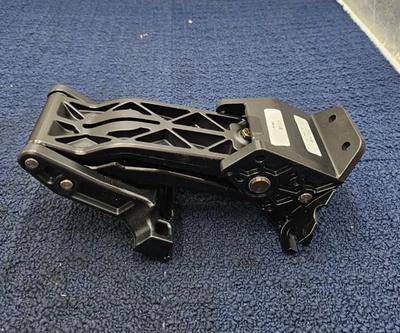 AMP Research 10-04783-25 Driver Side Rear Motor Linkage For Dodge Ram 2500 - Image 1 of 4