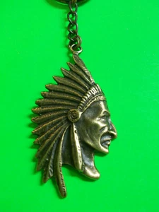 LOVELY BRONZE INDIAN HEAD CHARM ON A BRONZE RIPPLE KEY RING WITH CHAIN # 99 - Picture 1 of 8