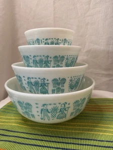 Pyrex Amish Butterprint Mixing Nesting Bowl Set 401 - 404 NICE (C) - Picture 1 of 20
