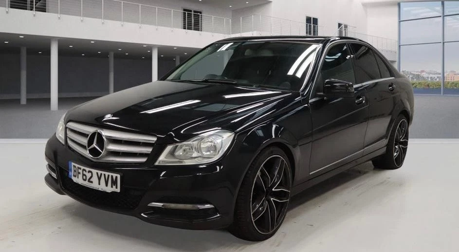 Mercedes C Class W204 2012-2014 Climate control unit A2049005805 - Image 1 of 1