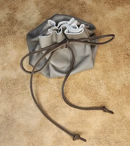 Gray Genuine Leather Dice Drawstring Pouch with 7 PC Dice Set - Picture 1 of 3
