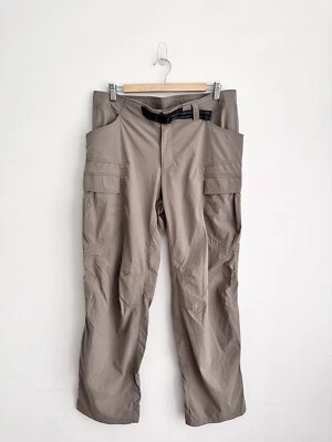Kathmandu Men’s Beige Tan Belted Pants Size Medium Hiking Outdoor - image 1 of 4