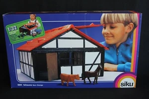 Siku Barn 1:32 #3851 (J&KvW) - Picture 1 of 4