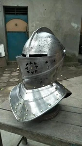 Mittelalter Helm Ritter alt Metall Turnier enge Rüstung Helm - Bild 1 von 5