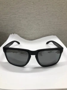 oakley holbrook xl - Picture 1 of 4