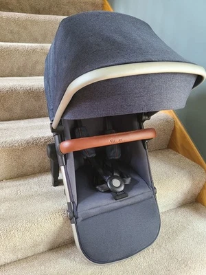 Silver Cross Wave complete Main Seat, MIDNIGHT BLUE, GOOD CONDITION! - image 1 of 4