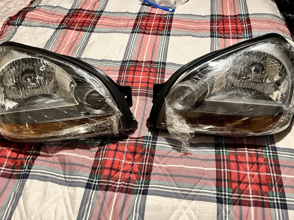 Faro izquierdo y derecho del lado del conductor para Hyundai Tucson 2005-2009 Foto 1 de 4