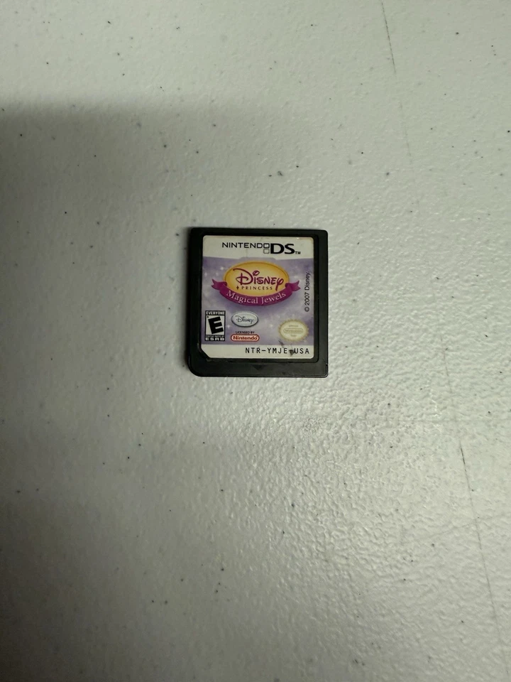 任天堂 DS 迪士尼公主魔法珠宝游戏  — 第 1/1 张图片