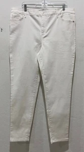 Womens Size 16S Nine West Jeans White Jogger Short Mid Rise Stretch NEW MSRP $40 - Picture 1 of 8