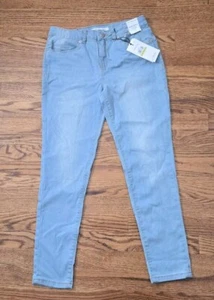 Calvin Klein Jeans Girls' 14 Mid Rise Skinny Adjustable Waist Light Wash NWT - Picture 1 of 14