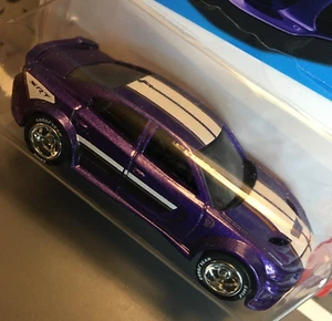 Hot Wheels 7/10 '20 Dodge Charger Hellcat Super CUSTOM Wheel Swap - Picture 1 of 12