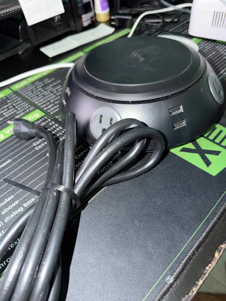 Belkin B2E031TT06 Conference Room Power Center with USB Charging - Image 1 of 1