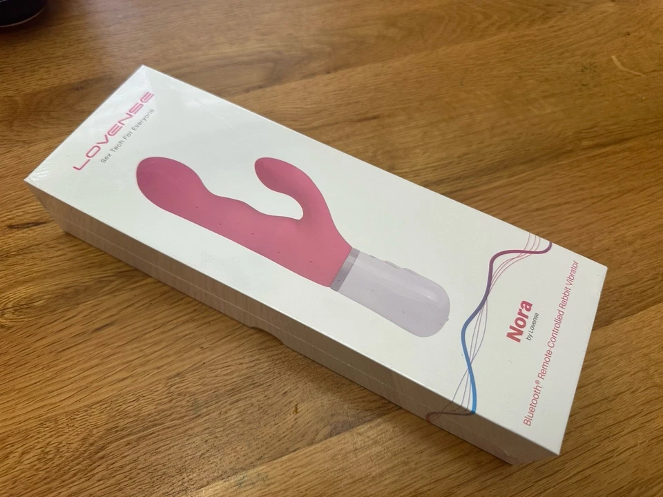 Nora by LOVENSE Bluetooth Control Remoto Nuevo Precintado Foto 1 de 3